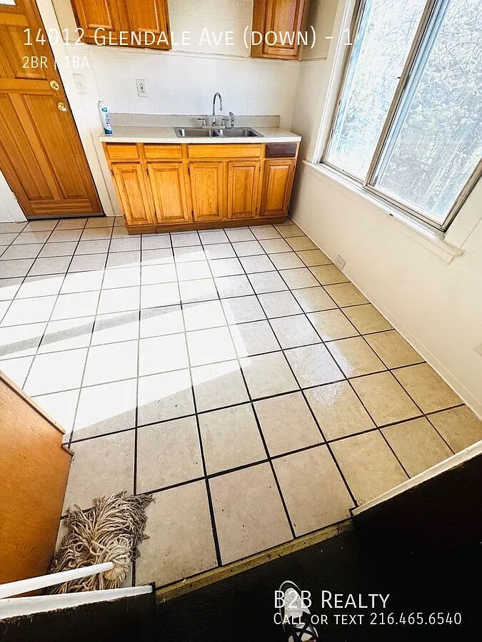 Building Photo - 14012 Glendale Ave #1