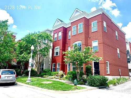 2128 12th Pl NW Photo 1