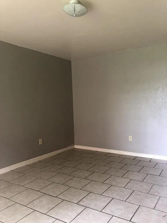 8122 Ned Ave — Photo 3