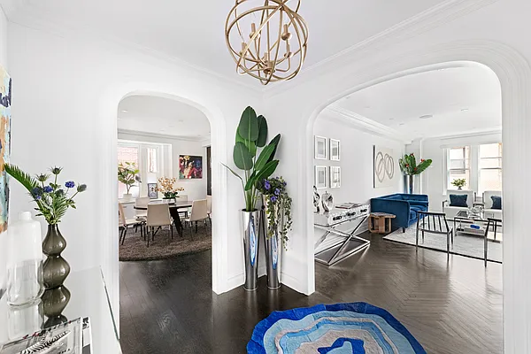 Sold by Compass | media 2