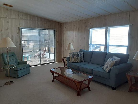 5th image of 300 Apricot St #42