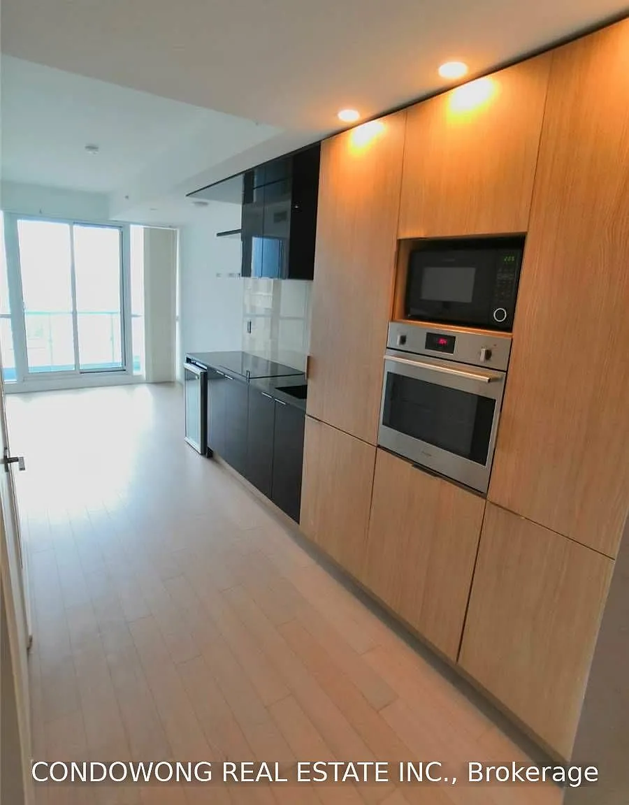 Studio, $1,950 — Photo 1