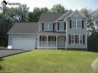 14042 Goodwin St, Burton, OH 44021