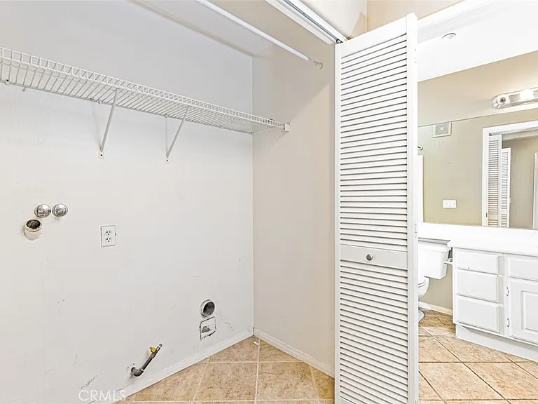 17 Corbin St — Photo 15