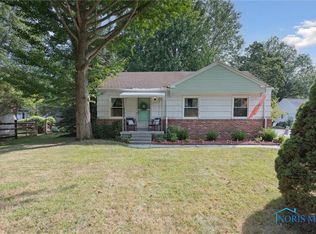 847 Pearl St, Bowling Green, OH 43402
