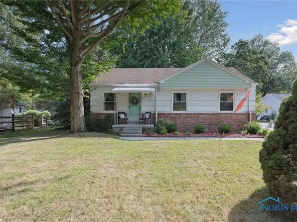 847 Pearl St, Bowling Green, OH 43402