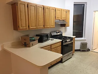 Rented by Metroline Realty