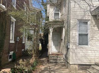 75 7th St, Salem, NJ 08079