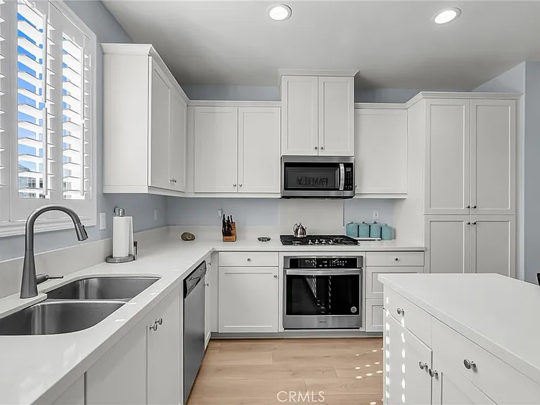 16064 Symphony Ln — Photo 14