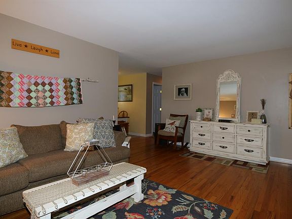 4th image of 3743 Fern Dr