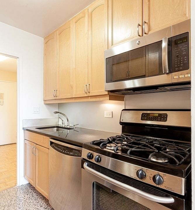 1st image of 201 E 87th St APT 10C