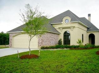 25843 Royal Troon Dr, Denham Springs, LA 70726