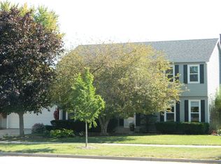 3845 Huntington Blvd, Hoffman Estates, IL 60192