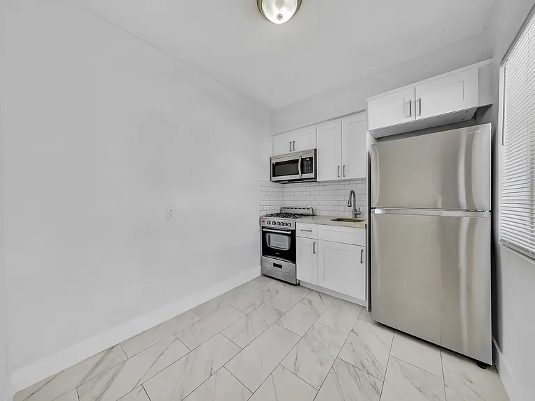 1839 Funston St — Photo 5