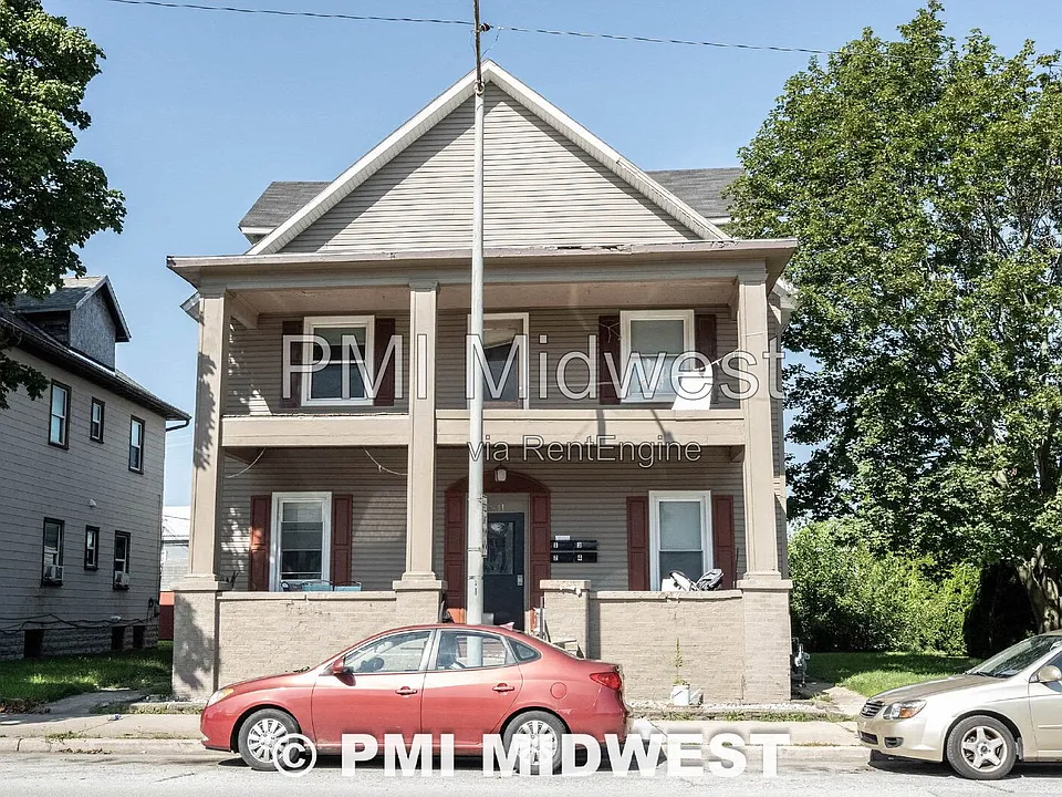 611 N Main St #3