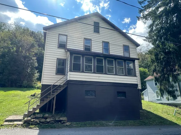 127 Upper Rd, Portage, PA 15946