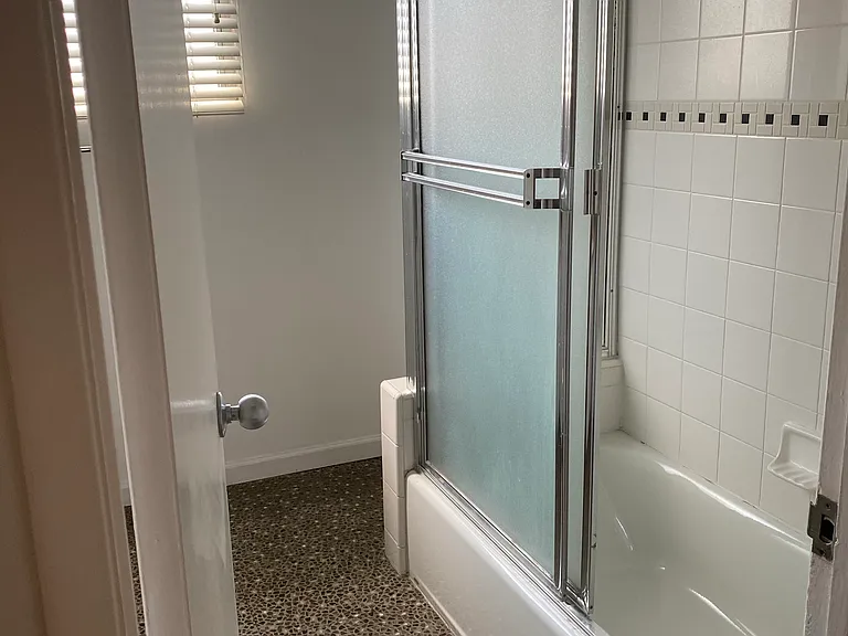 1507 Federal Ave #9 — Photo 9