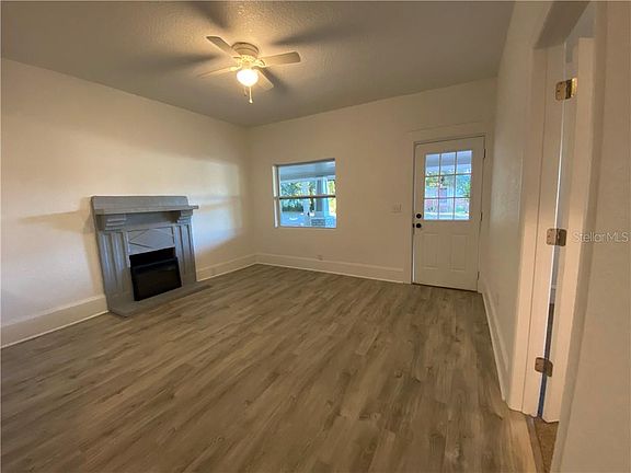 4th image of 714 Lee St