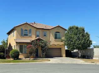 2486 E Turnberry Ave, Fresno, CA 93730