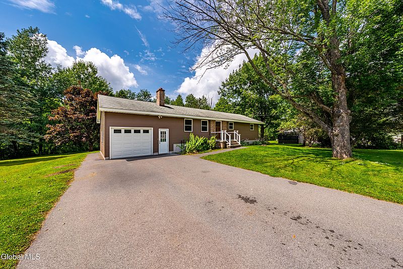 2nd image of 7923 Mariaville Road