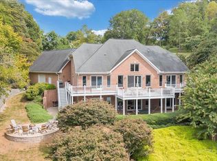 6623 Horseshoe Bend Rd, Goodview, VA 24095