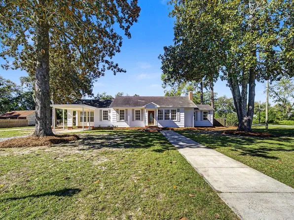 300 Laurel Ave, Adel, GA 31620