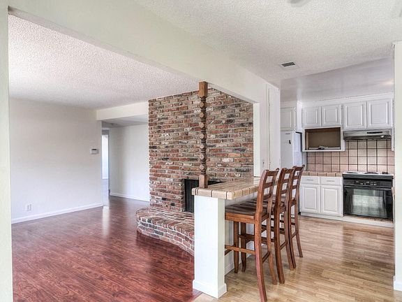 4th image of 3236 Moreno Ave