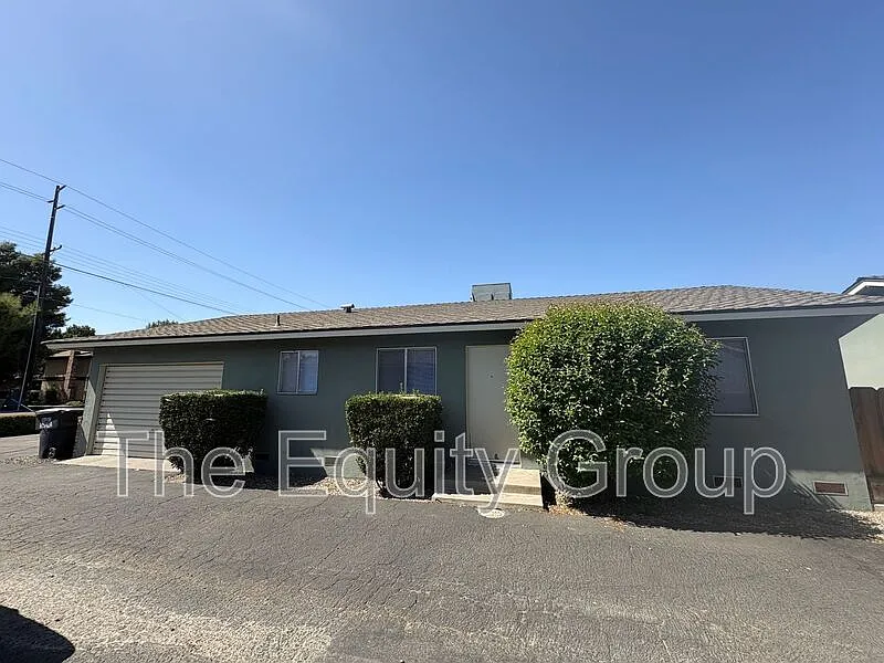 2 bed, 1.0 bath, $1,395 — Photo 1