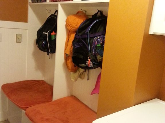 Built-ins in laundry entry