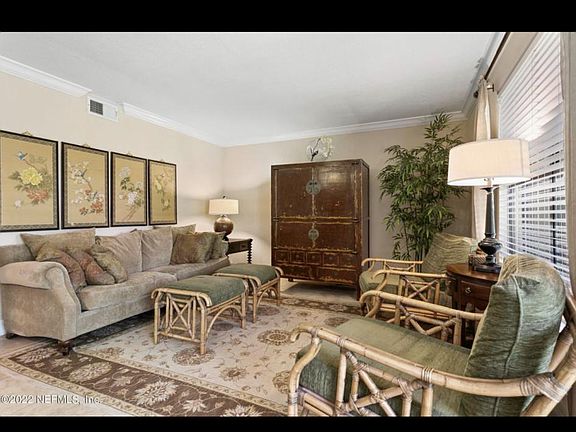 4th image of 826 Shoreline Cir #826