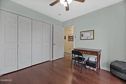 336 Creekview Ln — Photo 4
