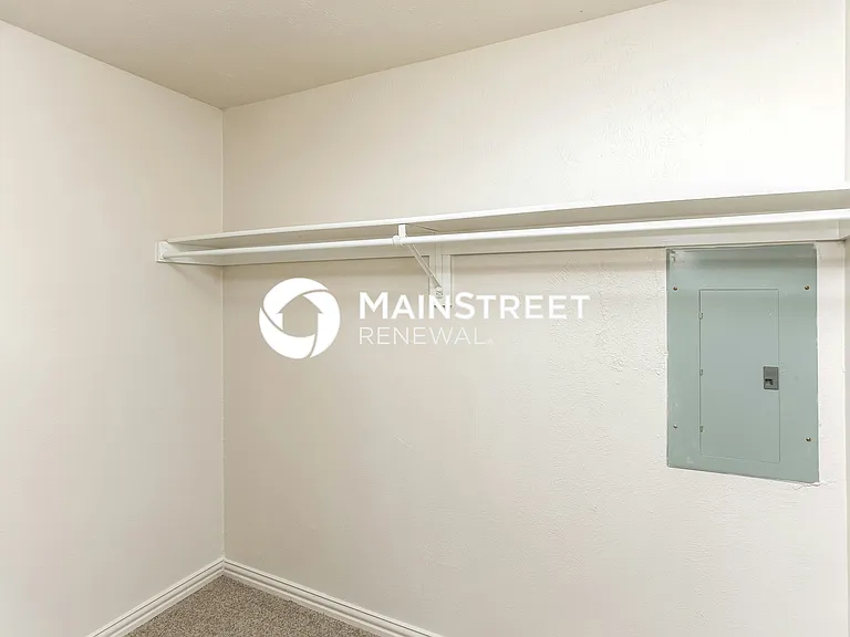 Walk In Closet