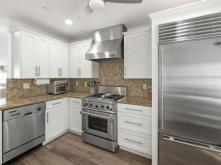 231 Aviation Pl — Photo 13