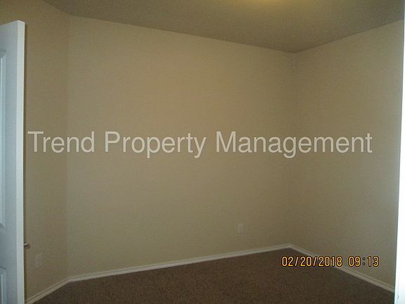 4th image of 4912 Lazy Oaks St
