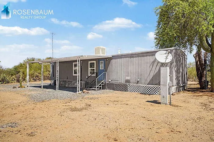 6525 N Brushtail Ln — Photo 2