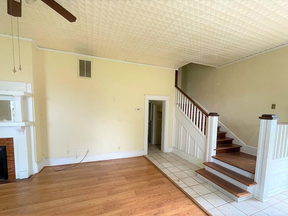 304 SW 3rd St, Walnut Ridge, AR 72476 Zillow