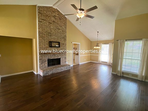 4th image of 1407 Mapleview Dr