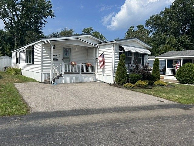 1st image of 2718 W Park Ln