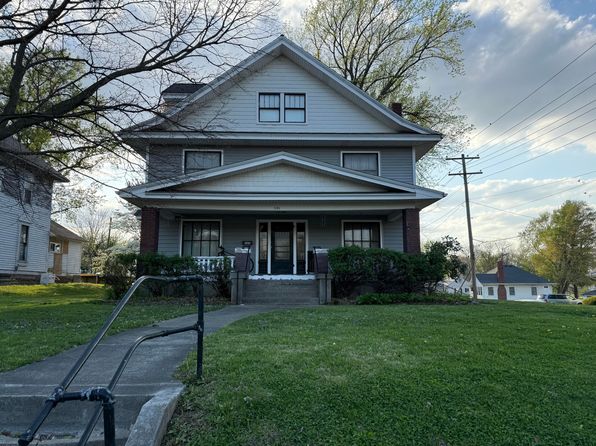 545 Elm St, Slater, MO 65349