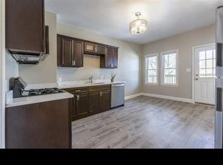 464 Cabot St #4, Beverly, MA 01915