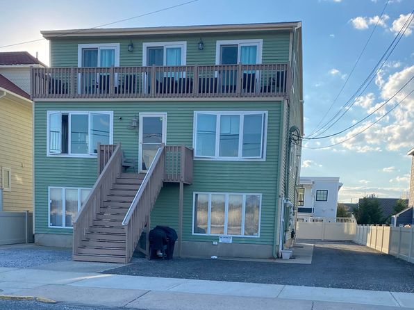 1105 N Ocean Ave #B4