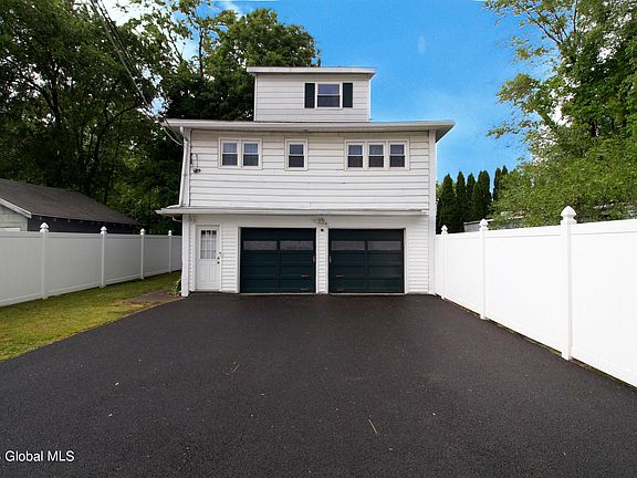 2nd image of 14 Taylor Street