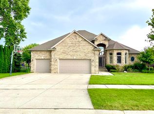 49500 Golden Gate Dr, Macomb, MI 48044