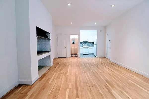 Rented by Guidance Realty Corp. | media 12