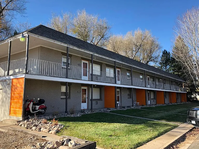 701-709 E Myrtle St #703 — Photo 14
