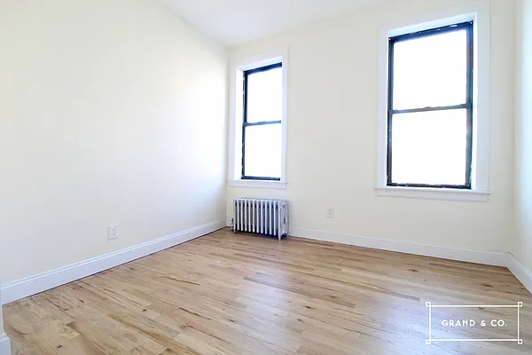 Rented by Grand & Co. | media 30