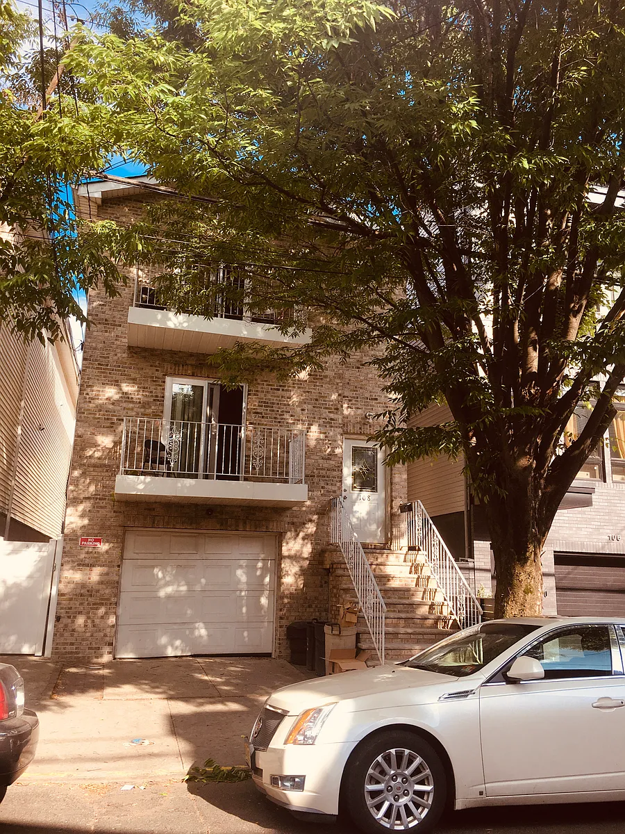 Building Photo - 108 Webster Ave #A