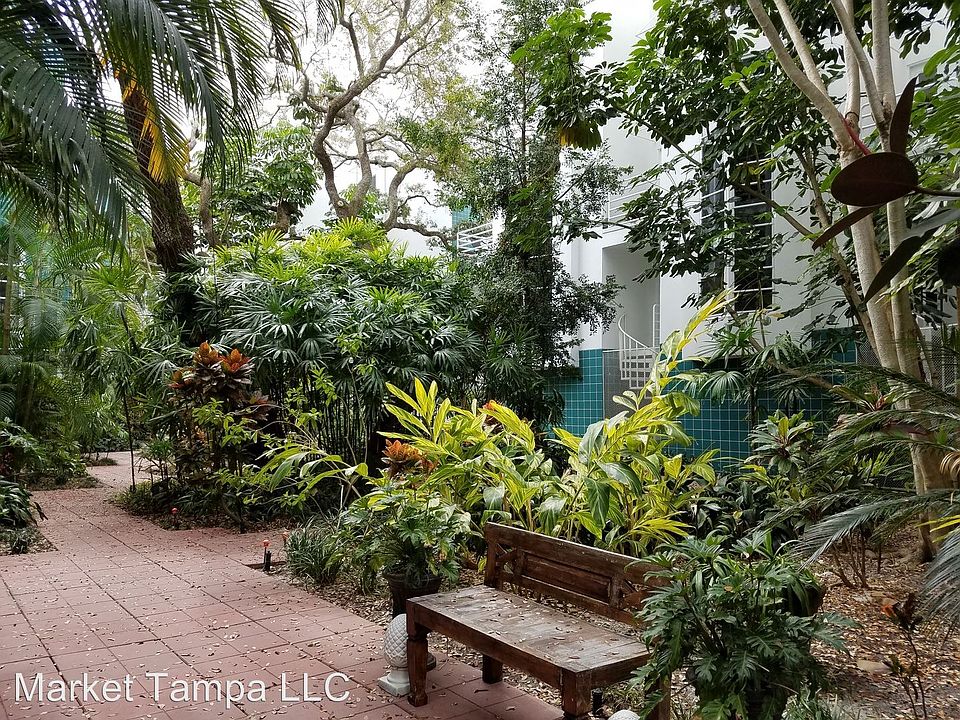 1st image of 4950 Bayshore Blvd APT 21D