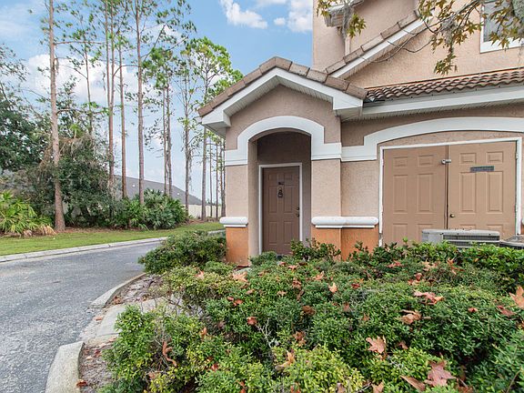 2nd image of 17990 Villa Creek Dr