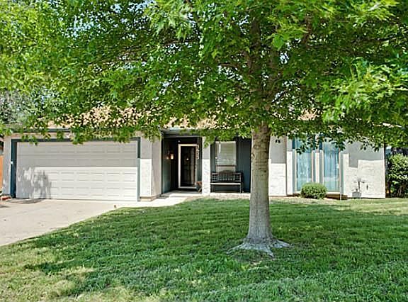 2nd image of 3623 Sandhurst Dr